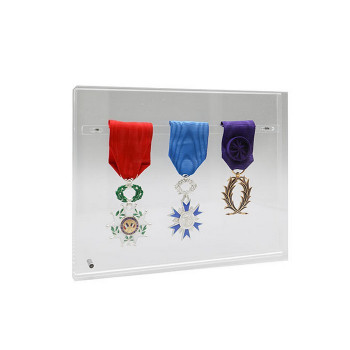 Support plexiglass médaille